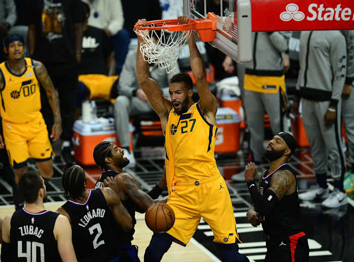 Rudy Gobert (27) dunks over the Los Angeles Clippers